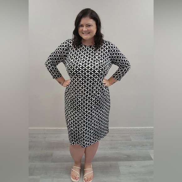 MICHAEL Michael Kors Dresses & Skirts - Michael Kors Black & White Geometric Dress - Size 2X